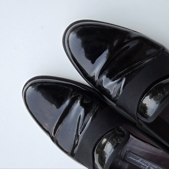 Salvatore Ferragamo Men\'s Black Patent Leather Antoane Loafers 10